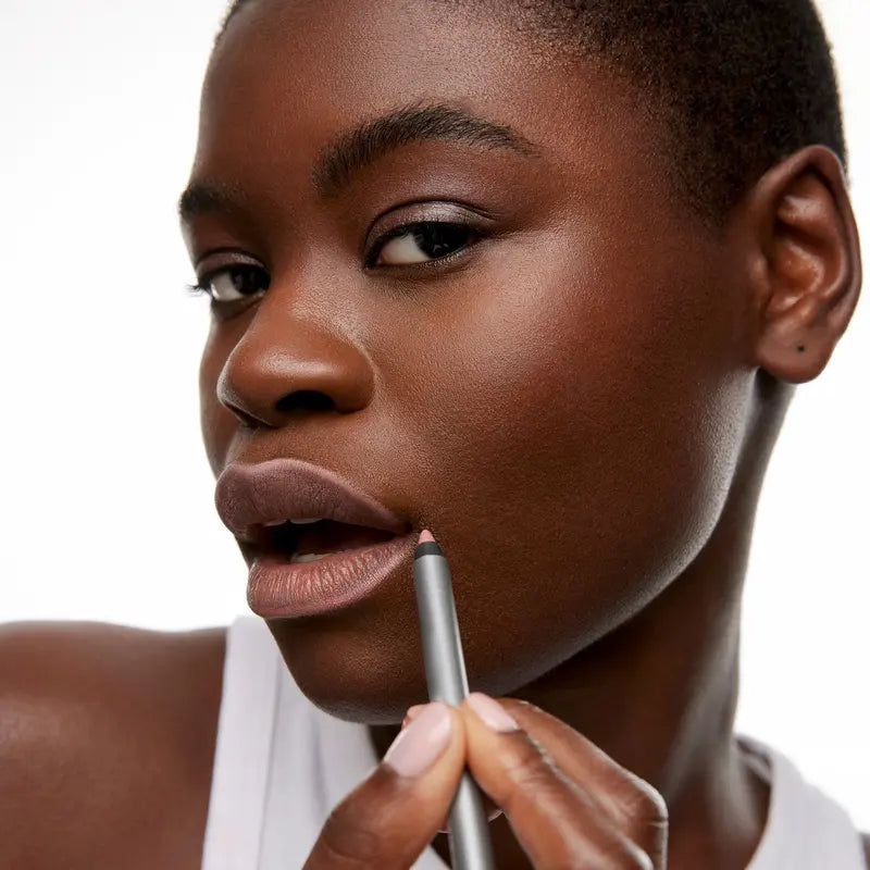 360-Degree Contour Lip Liner
